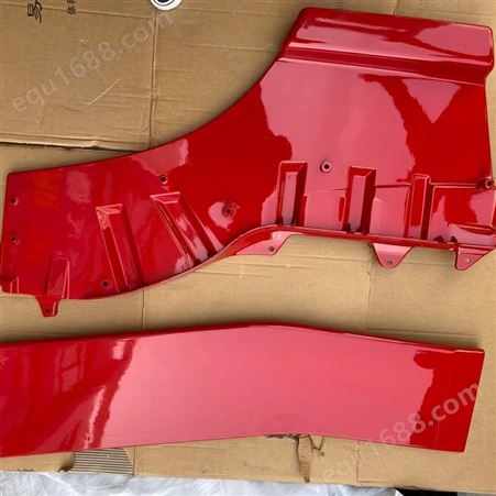 DZ9112190326红岩杰狮牵引专用踏板护罩/叶子板红色带漆原厂配套产品