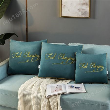 2022新款水晶绒字母款刺绣抱枕被沙发客厅汽车靠垫靠枕被