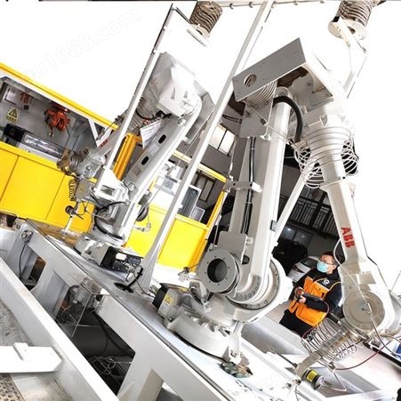 双ABB机器人高压水切割 汽车内饰件切割 汽车内饰件水切割