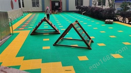蕴力康体 幼儿园地垫悬浮地板室外悬浮拼接篮球场运动拼装地板